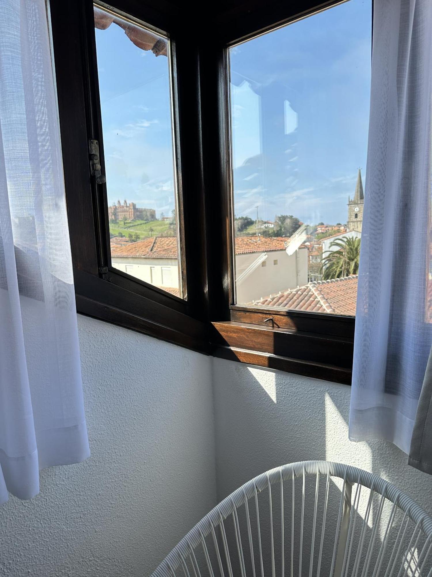 Apartamentos Val De Comillas Exteriör bild